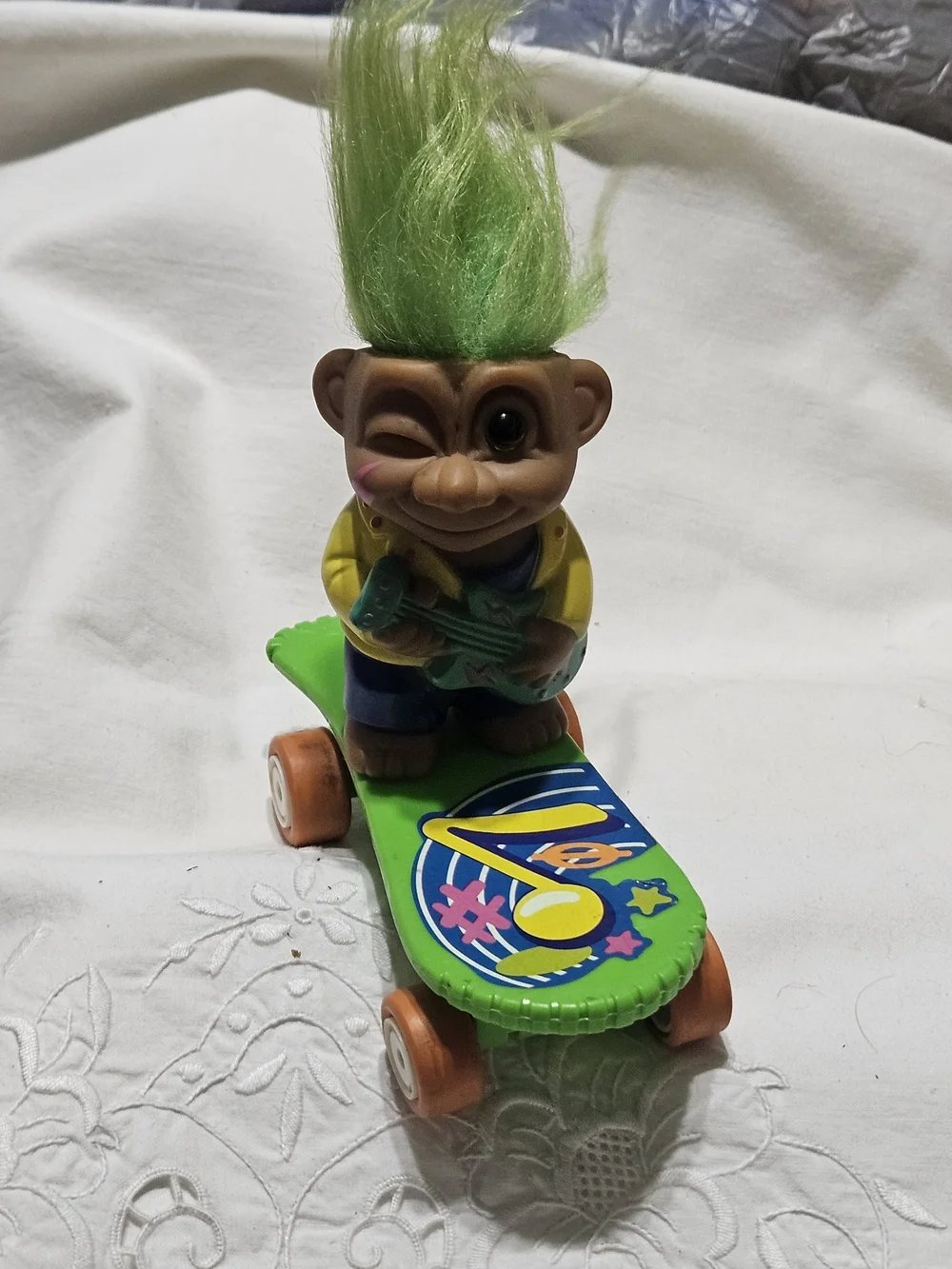 Vintage 1990s TNT Neon Pull N’ Go Skateboard Rockin’ Troll Doll